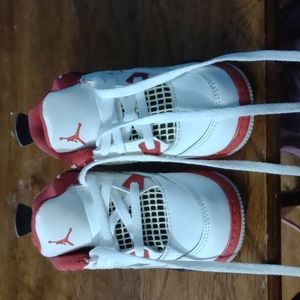 Jordan Fours size 8c